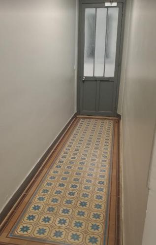 Petite Maison Avec Cour Dans Les Beaux Quartiers-Vous Faites Le Menage- Very Good Prices For T-H-E Location But You Have To Clea-N Th-E Flat Apartment Париж Екстериор снимка